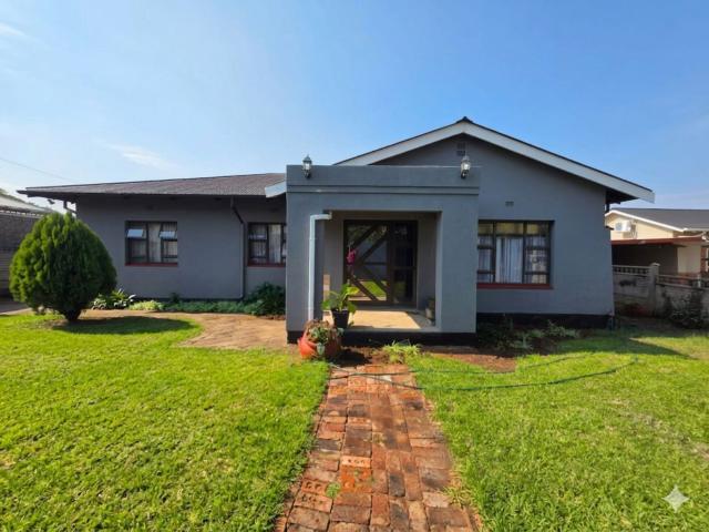 3 Bedroom House in Beaconsfield
