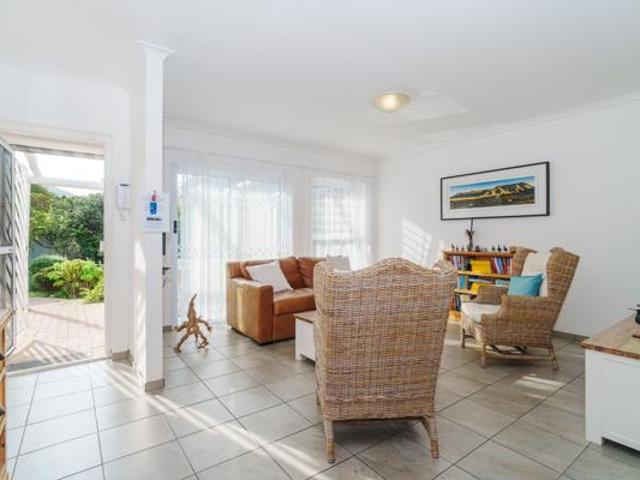 3 Bedroom House in Beach Estate