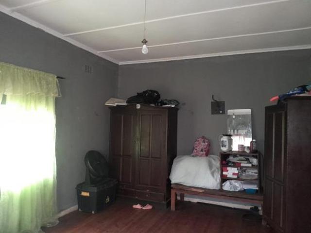 3 Bedroom House in Bedford