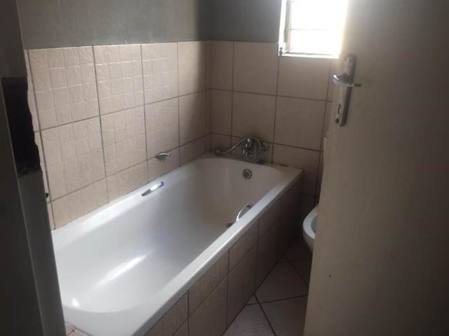 3 Bedroom House in Bedworth Park