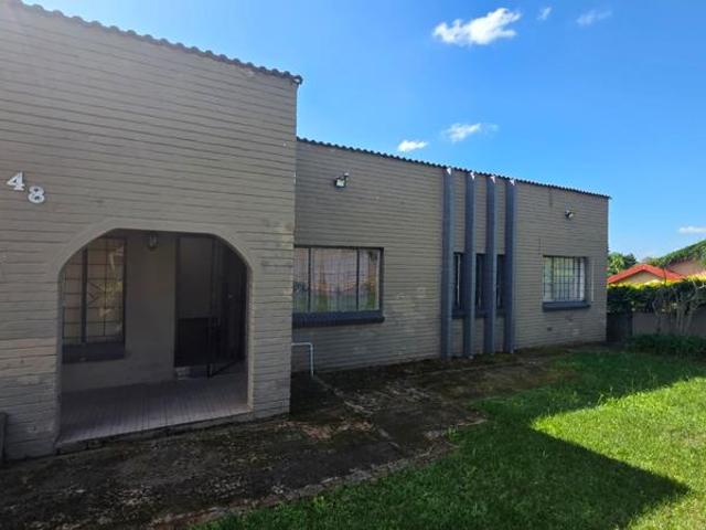 3 Bedroom House in Belfort Estate