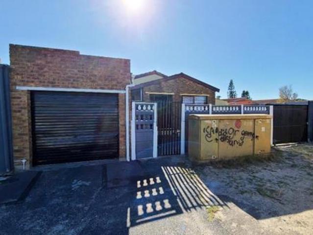 3 Bedroom House in Belhar