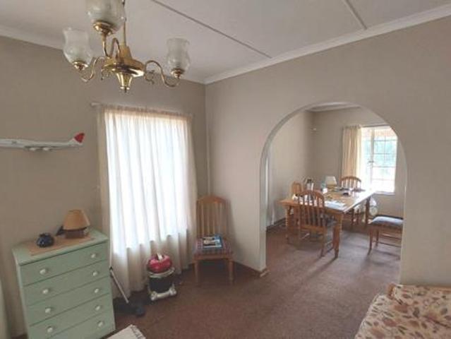 3 Bedroom House in Bellevue