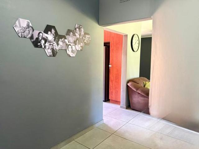 3 Bedroom House in Ben Fleur