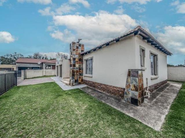 3 Bedroom House in Ben Fleur