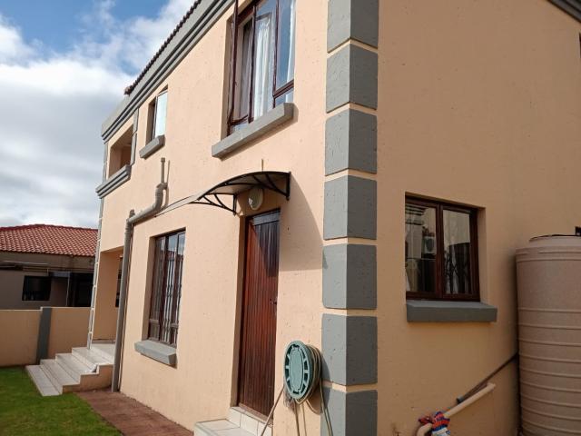 3 Bedroom House in Ben Fleur