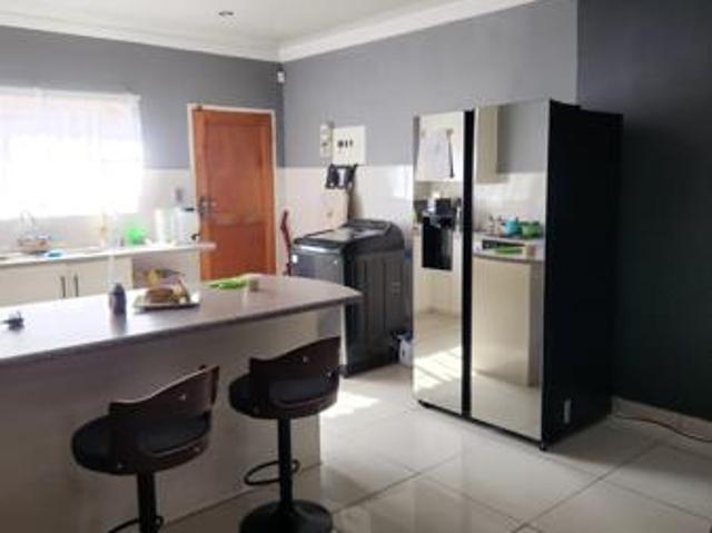3 Bedroom House in Bendor
