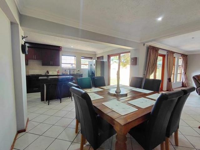 3 Bedroom House in Bendor