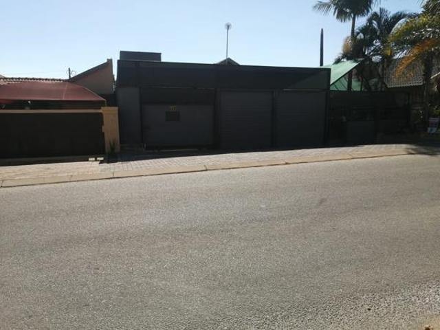 3 Bedroom House in Bendor
