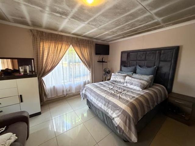 3 Bedroom House in Bendor