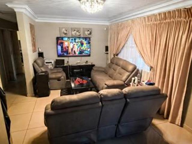 3 Bedroom House in Bendor