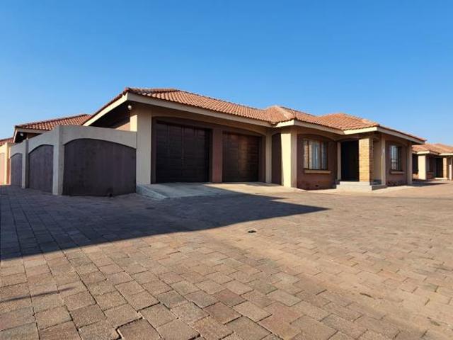 3 Bedroom House in Bendor