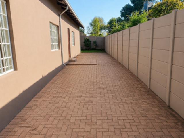 3 Bedroom House in Benoni AH