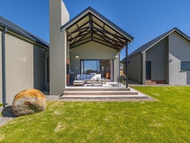3 Bedroom House in Berg en Dal