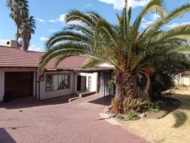 3 Bedroom House in Birch Acres