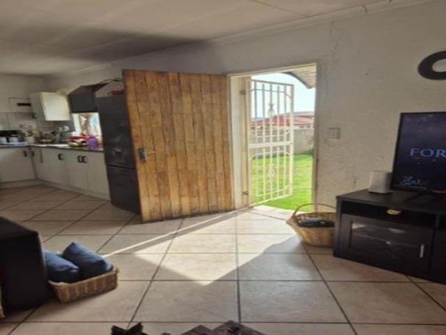 3 Bedroom House in Birch Acres