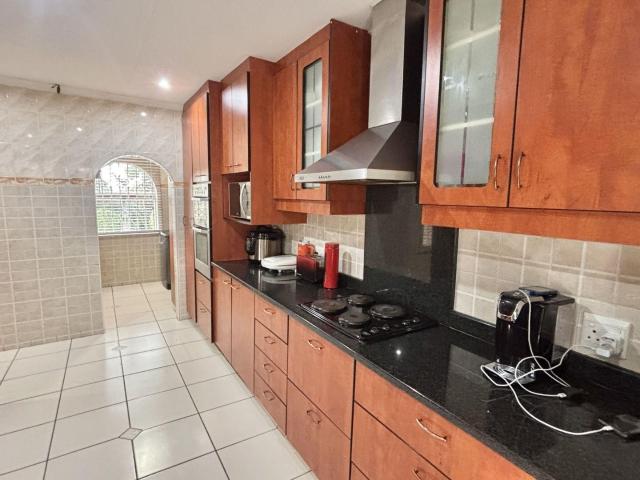 3 Bedroom House in Bisley