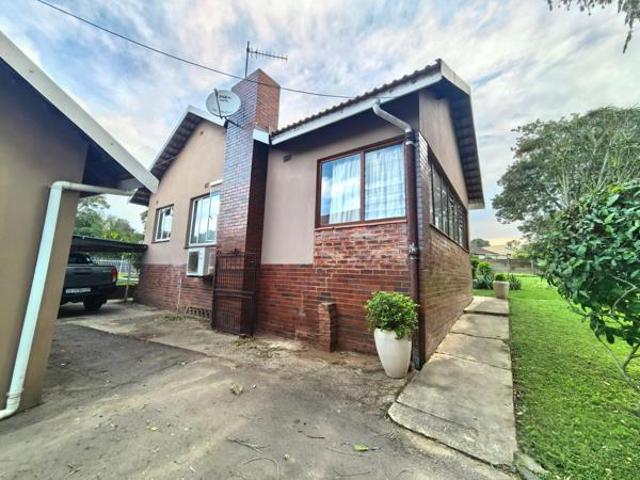 3 Bedroom House in Bisley
