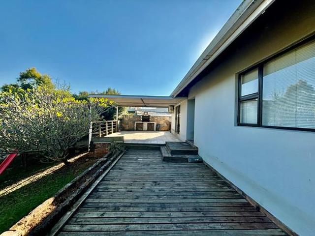 3 Bedroom House in Bisley