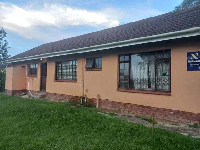 3 Bedroom House in Bisley