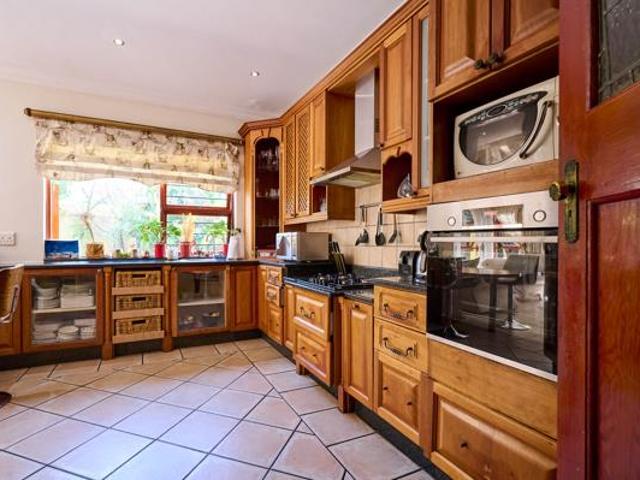 3 Bedroom House in Blue Valley Golf Estate