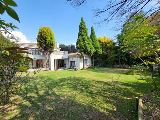 3 Bedroom House in Blue Valley Golf Estate