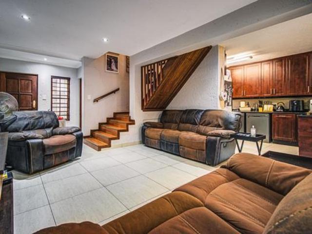 3 Bedroom House in Blue Gill Estate