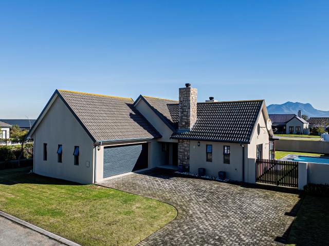 3 Bedroom House in Blue Mountain Village