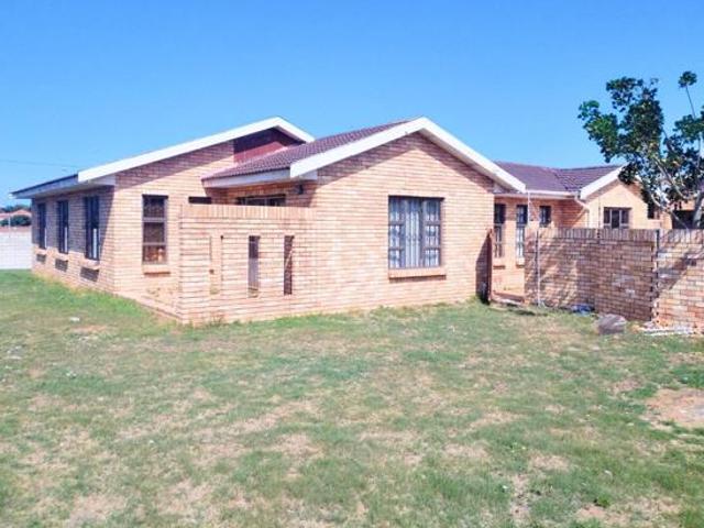 3 Bedroom House in Bluewater Bay