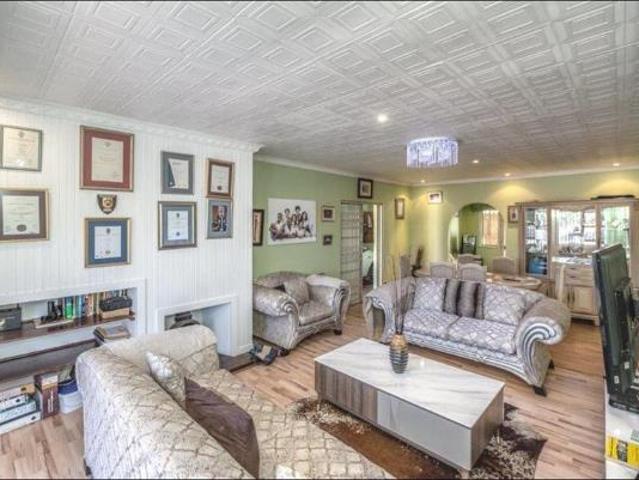 3 Bedroom House in Bluewater Bay