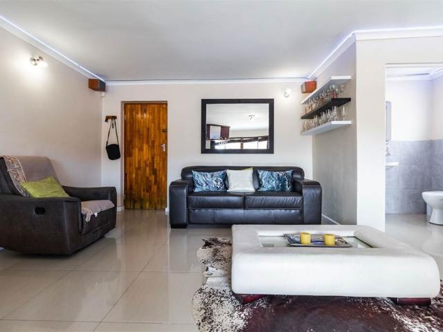 3 Bedroom House in Bluewater Bay