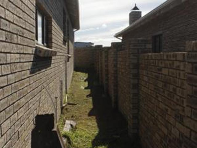 3 Bedroom House in Bluewater Bay