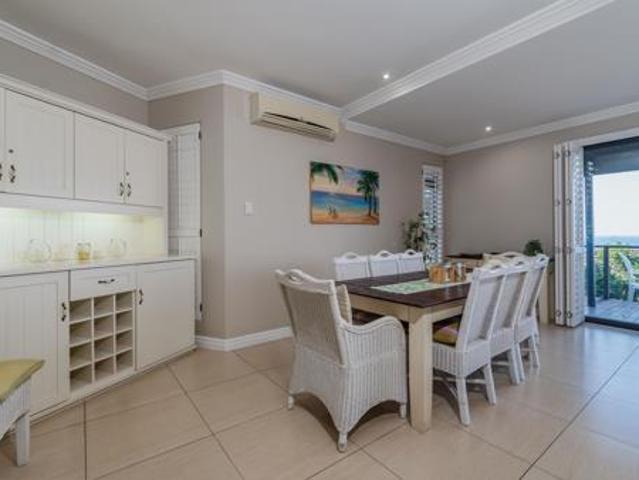 3 Bedroom House in Blythedale Beach