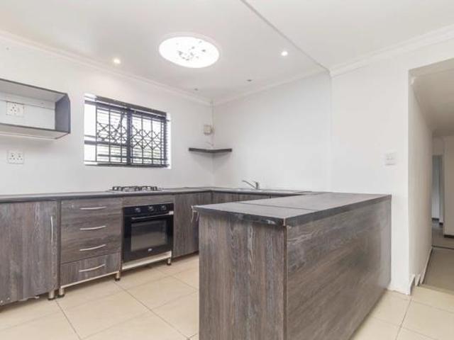 3 Bedroom House in Blairgowrie
