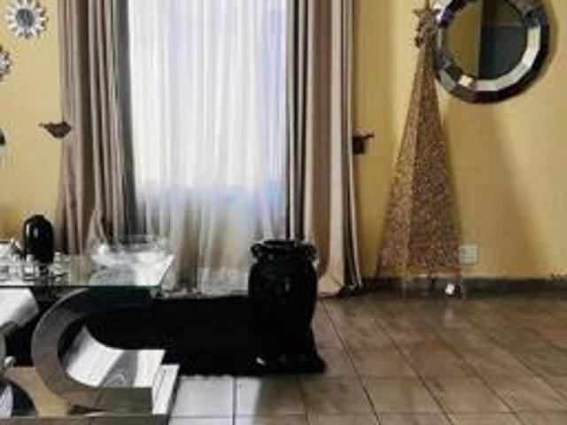 3 Bedroom House in Blanchville