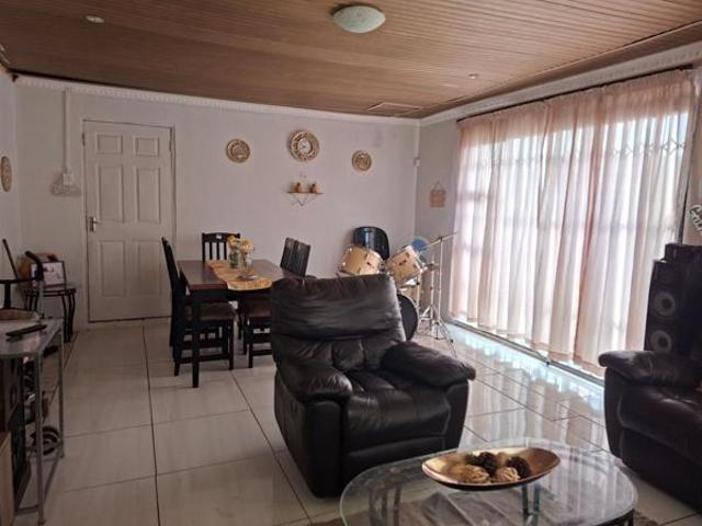 3 Bedroom House in Bloemfontein Central