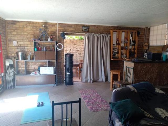 3 Bedroom House in Bloemhof