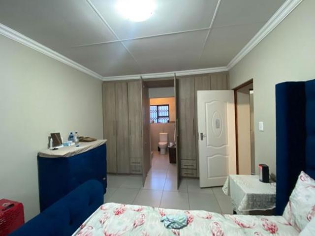 3 Bedroom House in Bloemspruit