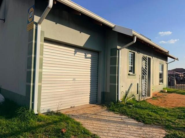 3 Bedroom House in Bloemspruit