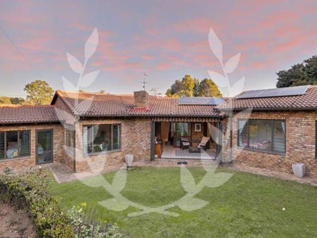 3 Bedroom House in Bryanston East