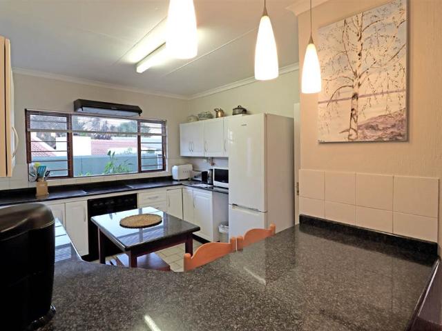 3 Bedroom House in Bryanston East