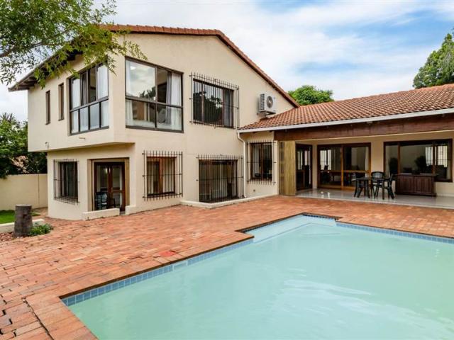 3 Bedroom House in Bryanston East