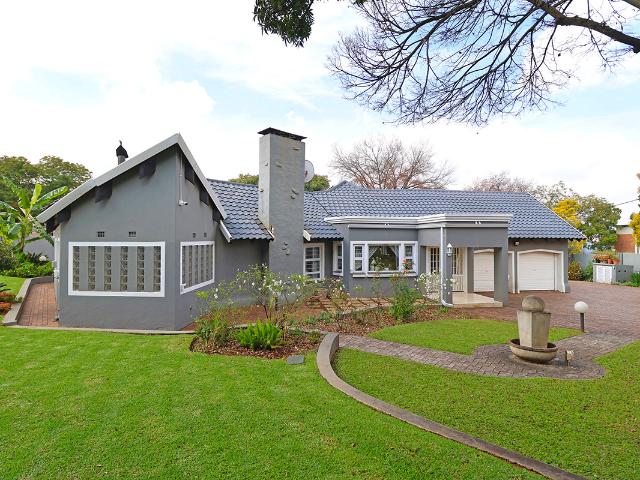 3 Bedroom House in Bryanston