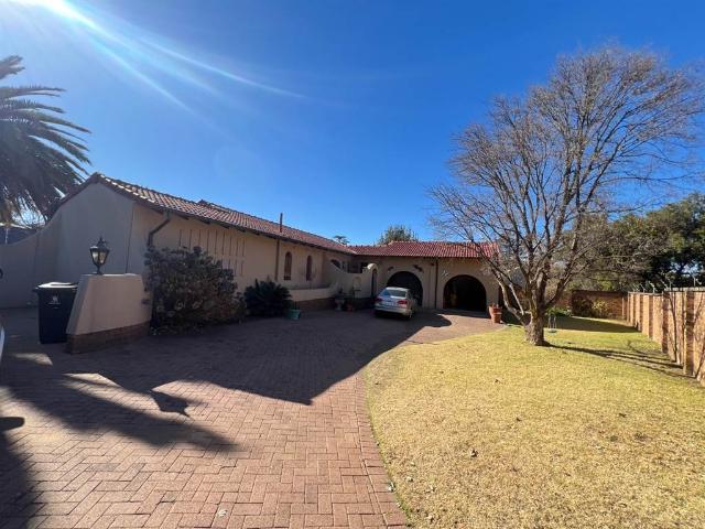 3 Bedroom House in Brackenhurst