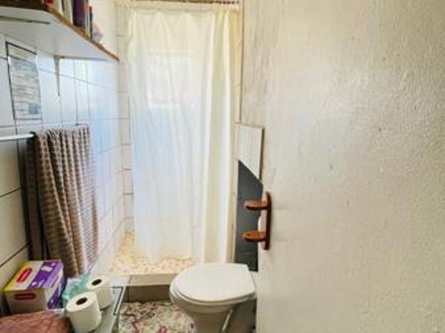 3 Bedroom House in Brackenham