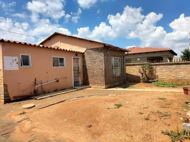 3 Bedroom House in Braamfischerville
