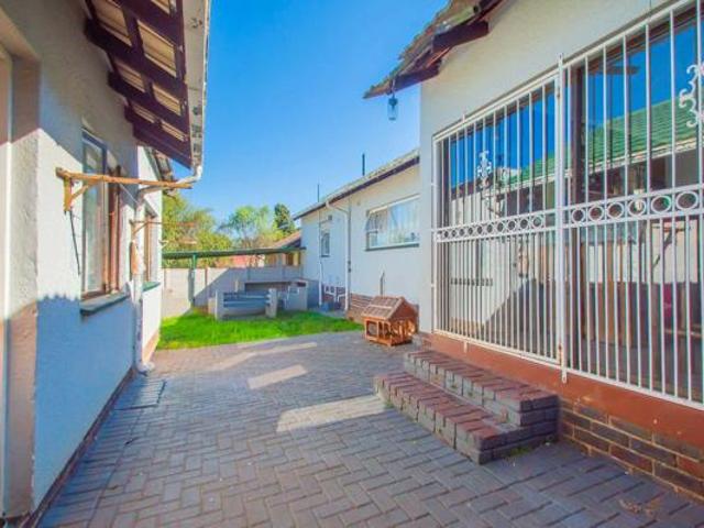 3 Bedroom House in Breaunanda