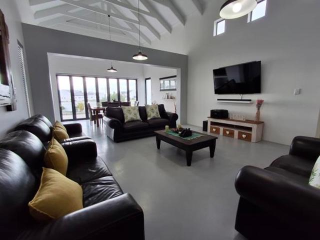 3 Bedroom House in Britannia Bay