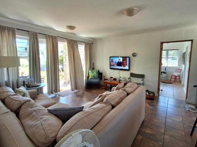 3 Bedroom House in Britannia Bay