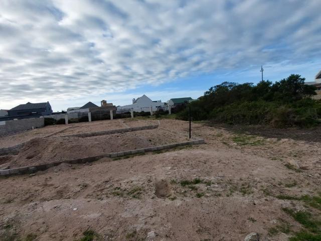 3 Bedroom House in Brittania Bay